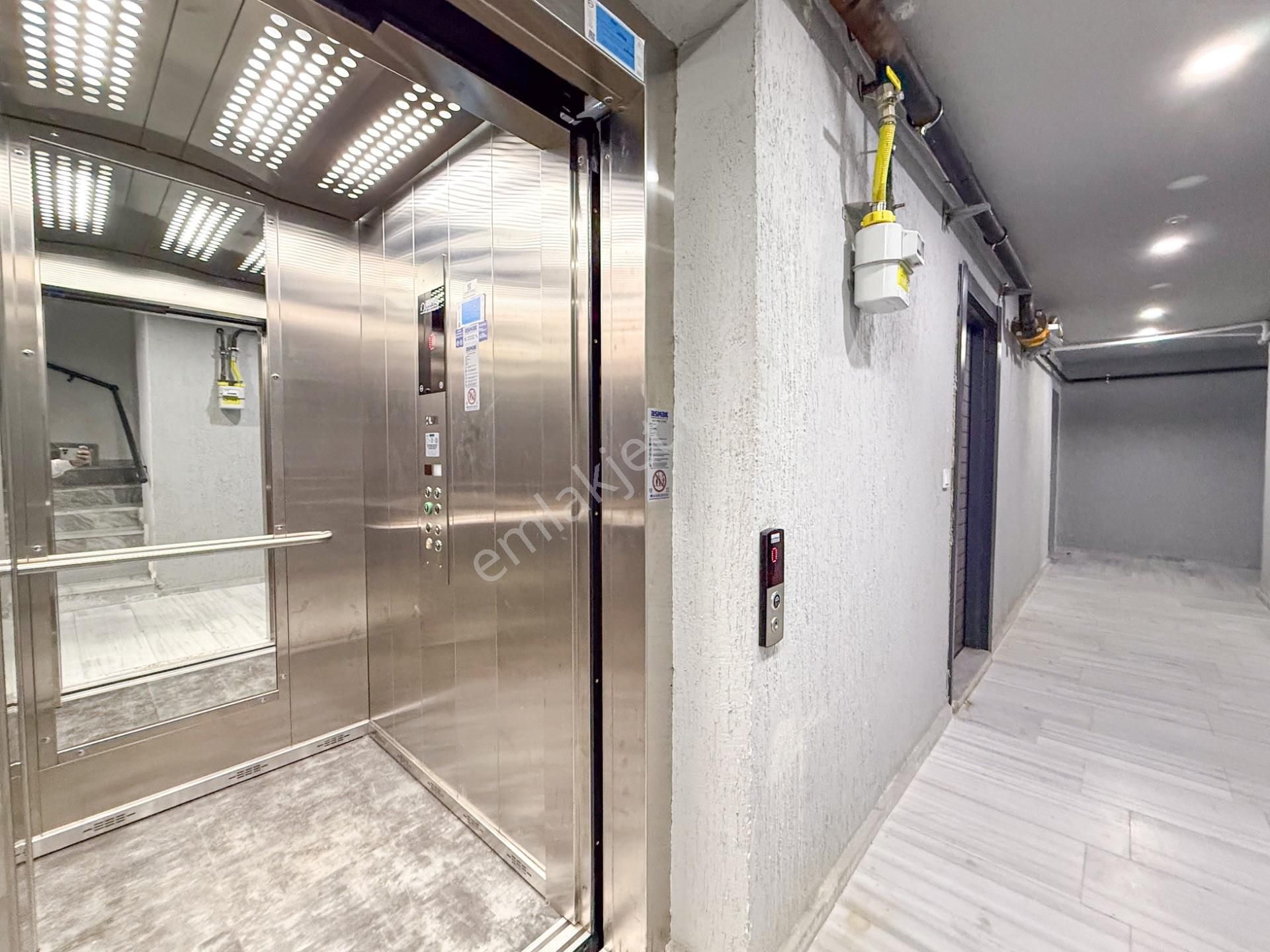 Kumbağ'da Ana Cadde Üzerinde Geniş Ve Ferah 2+1 Satılık Daire - Görsel 34