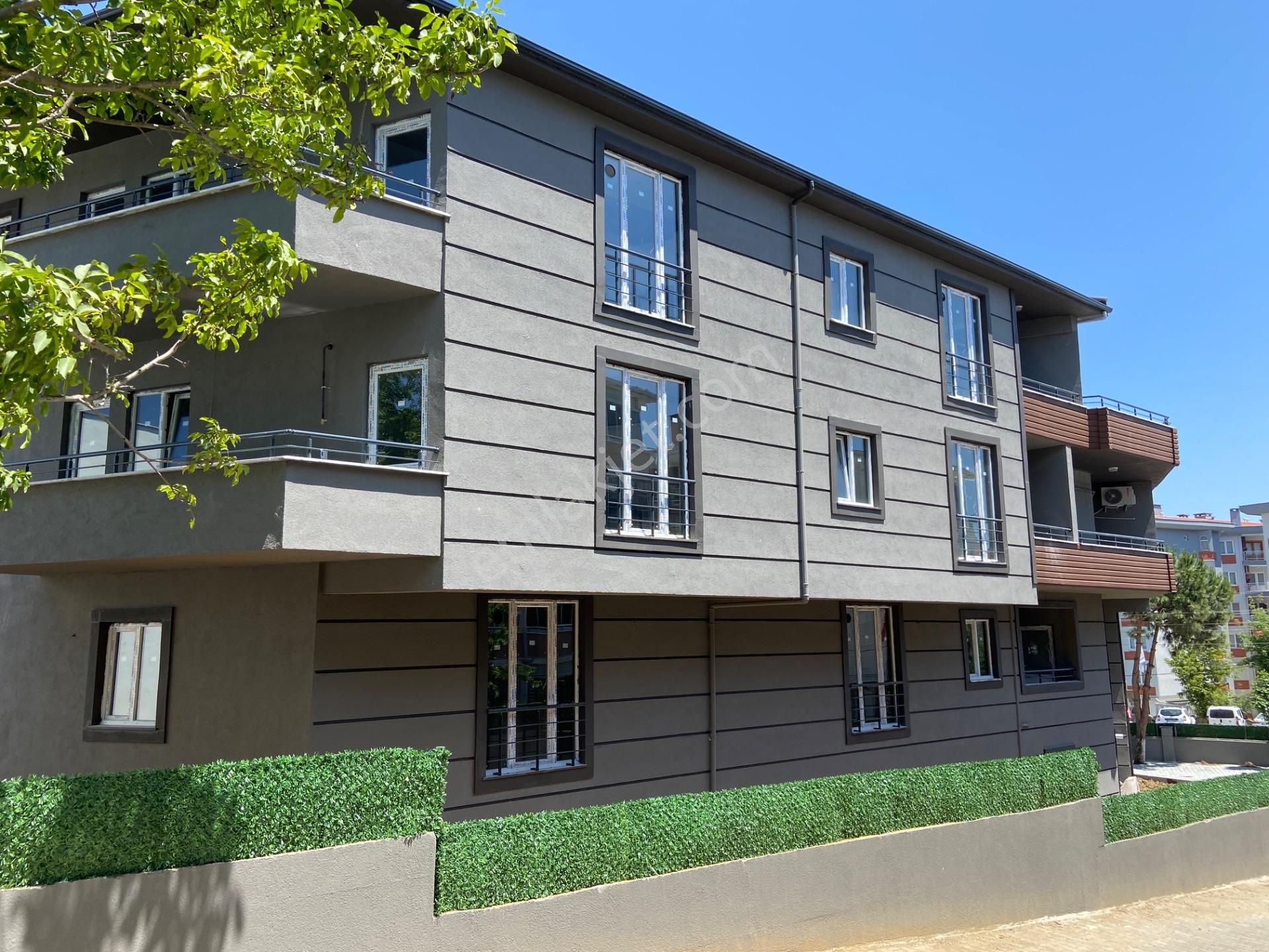 Kumbağ'da Ana Cadde Üzerinde Geniş Ve Ferah 2+1 Satılık Daire - Görsel 6