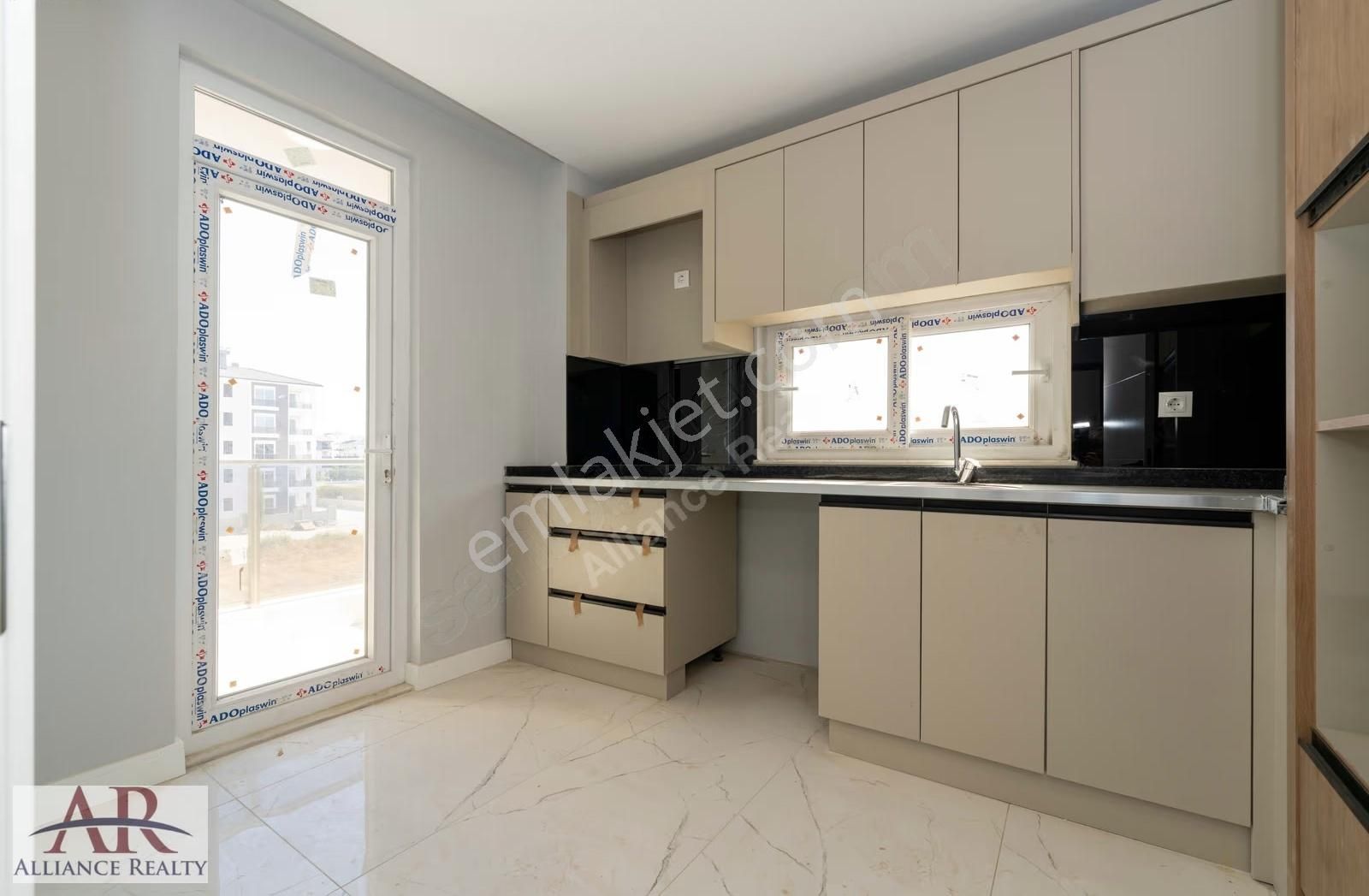 Bahçeyaka'da Yeni Binada 2+1 Arakat Panjur+havuz+asansör - Görsel 24