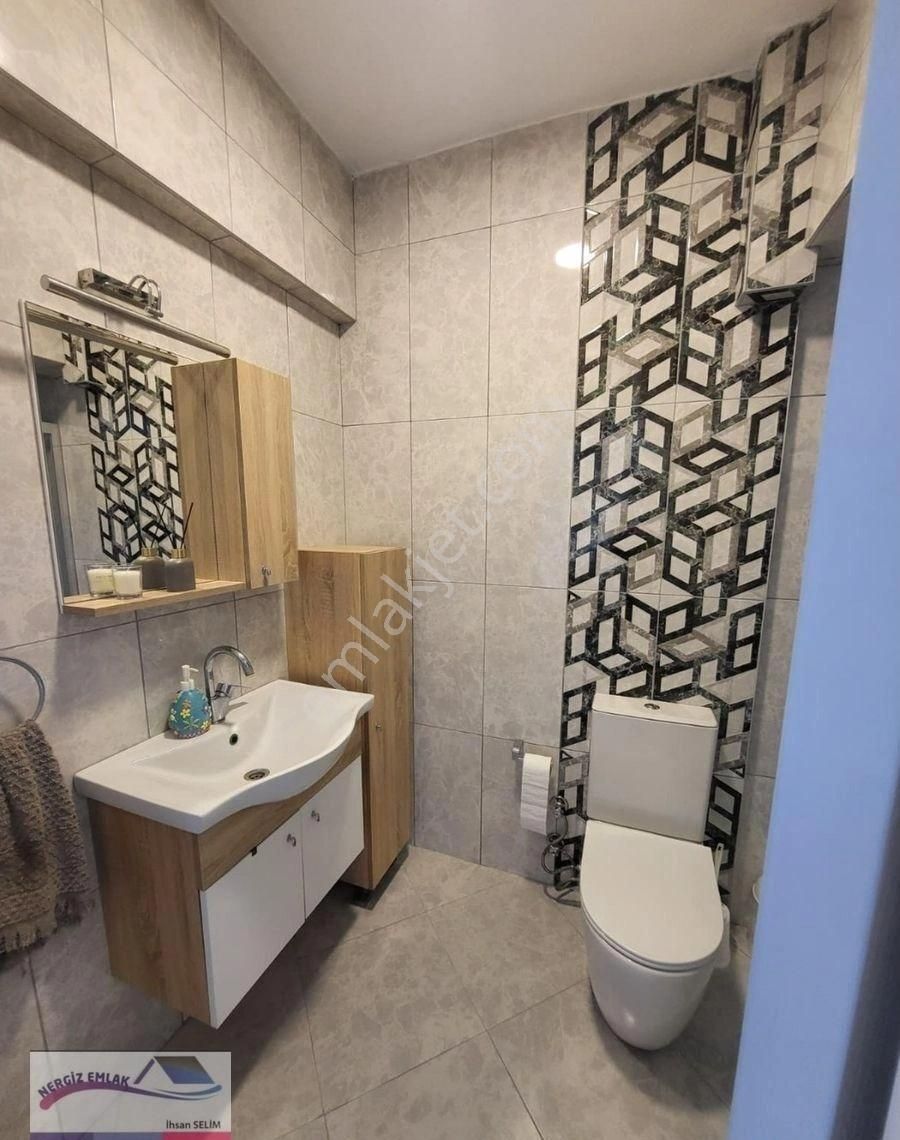 Adabükü Boğaziçi Başko Sitesinde Deniz Manzaralı Müştemilatlı 4+1 Yeni Tadilatlı Satılık Villa - Görsel 23