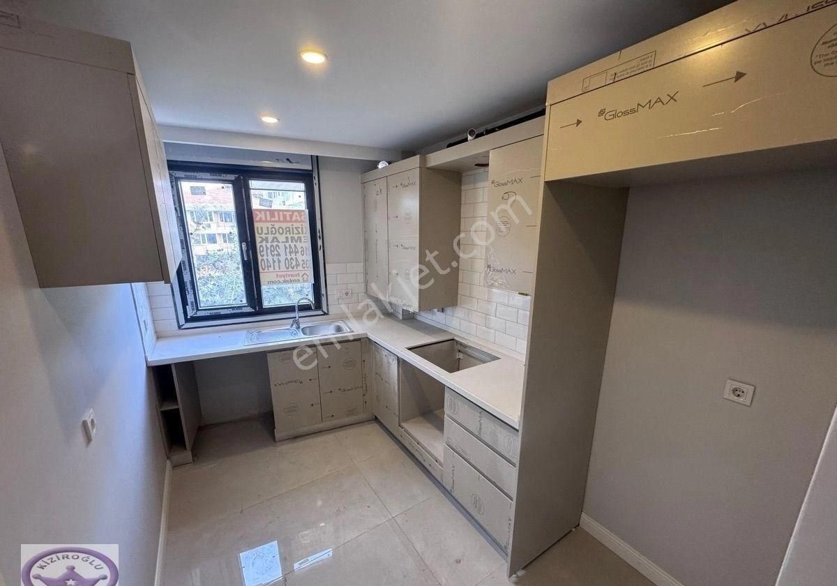 Sahile Ve Marmaray Durağına Yakın 2 Wc Kapalı Garajlı Sıfır 3+1 - Görsel 9