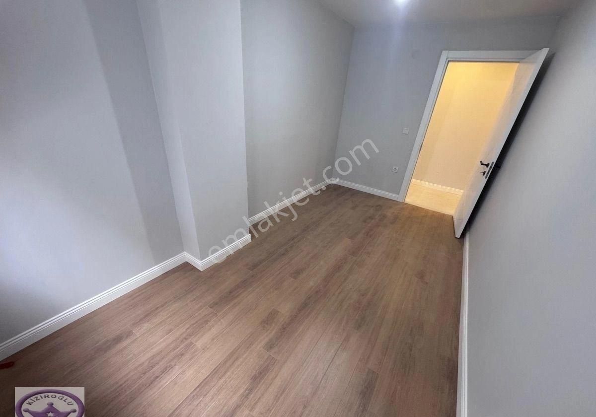 Sahile Ve Marmaray Durağına Yakın 2 Wc Kapalı Garajlı Sıfır 3+1 - Görsel 15