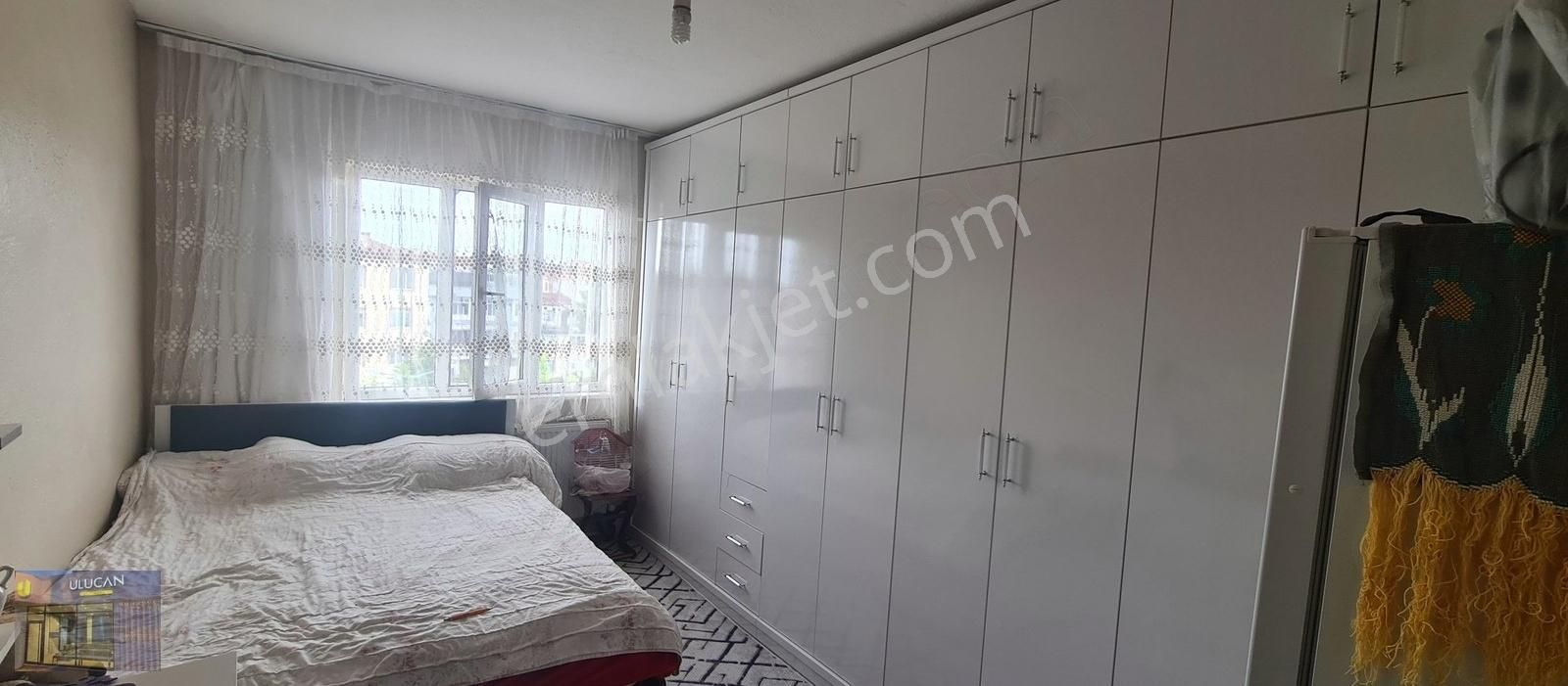 İnegöl Merkezde Satılık 2+1 Ara Kat Daire - Görsel 4