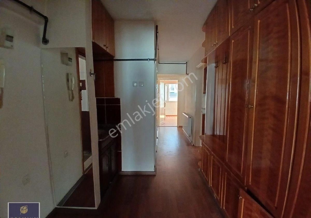 Güzelhisar'da Adnan Menderes Bulvarı'na 30 Metre Kiralık Doğalgazlı 3+1 !!!! - Görsel 27