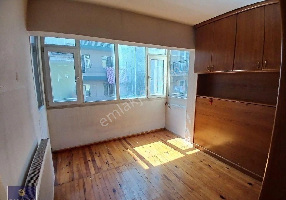 Güzelhisar'da Adnan Menderes Bulvarı'na 30 Metre Kiralık Doğalgazlı 3+1 !!!! - Görsel 4