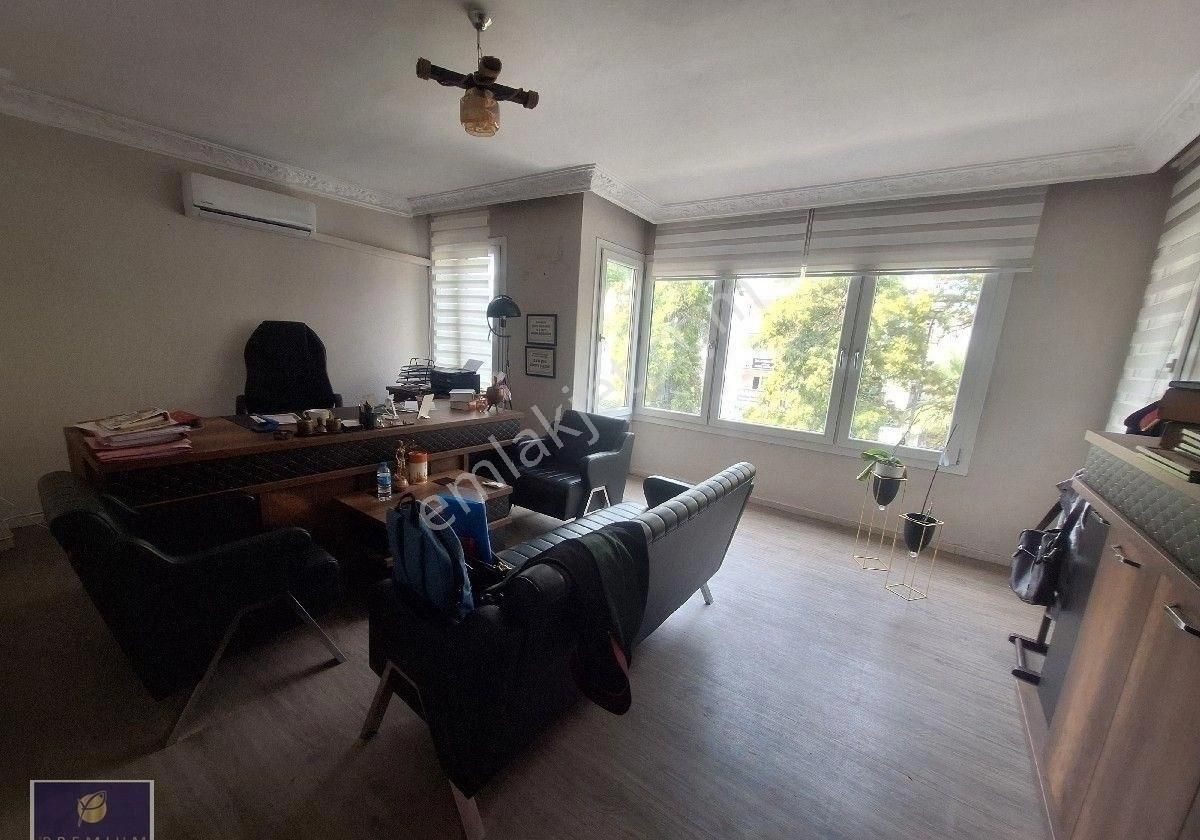 Adnan Mebderes Bulvarın'da Köşe Konumlu Satılık Daire - Görsel 9