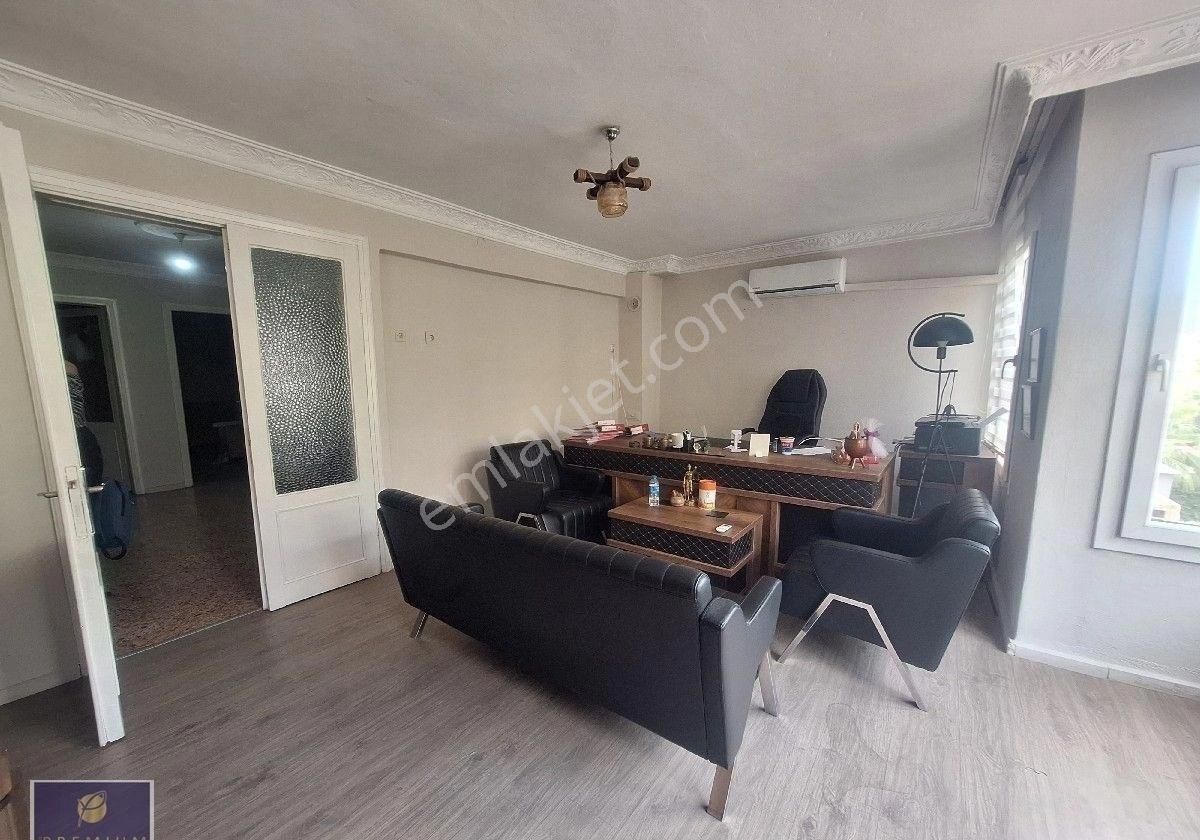 Adnan Mebderes Bulvarın'da Köşe Konumlu Satılık Daire - Görsel 12