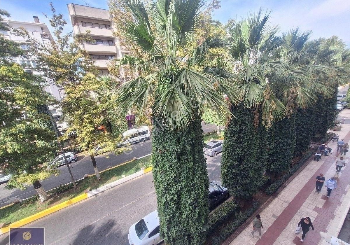 Adnan Mebderes Bulvarın'da Köşe Konumlu Satılık Daire - Görsel 14