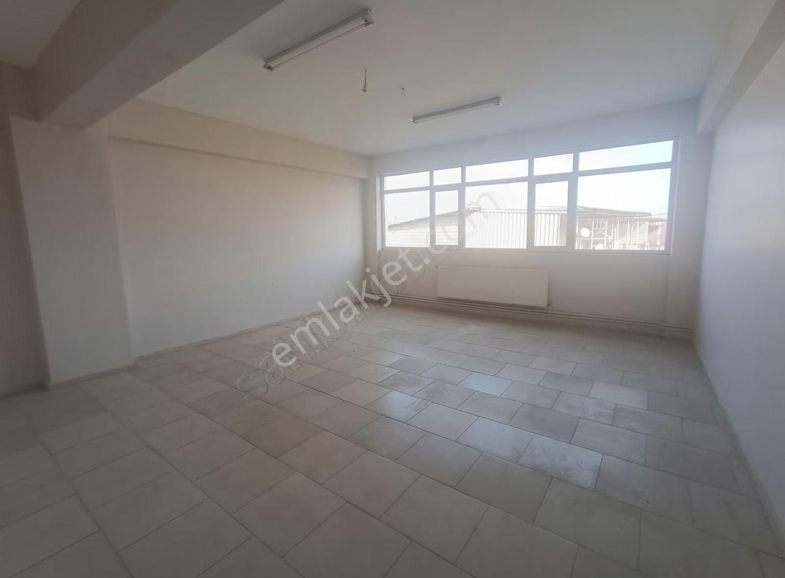 İzmir-ankara Yoluna Cepheli Kiralık İşyeri - Görsel 6