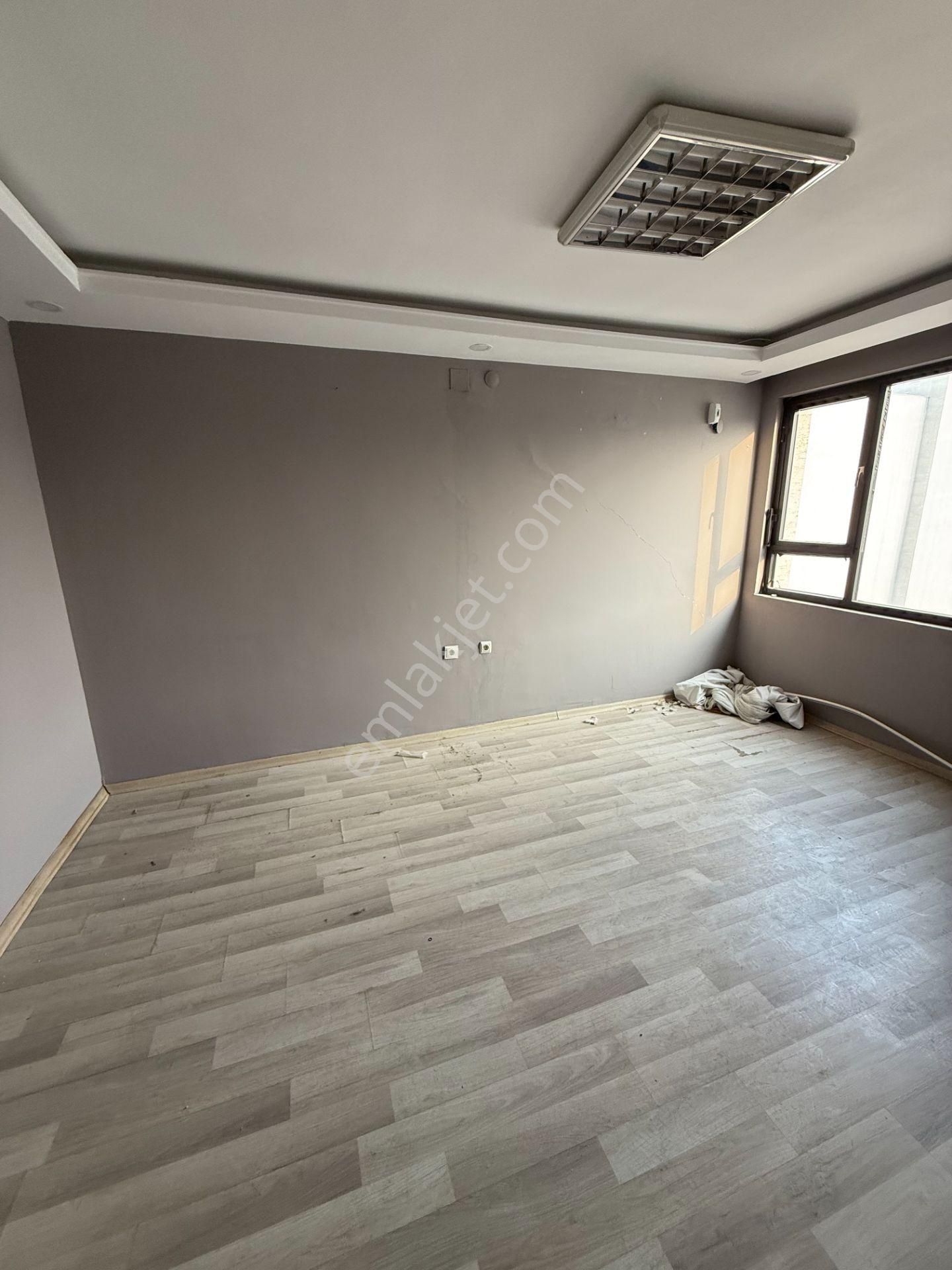 Çarşı Merkez'de Kotçu Münir Karşısı 1+1 Satılık Ofis İşyeri - Görsel 13