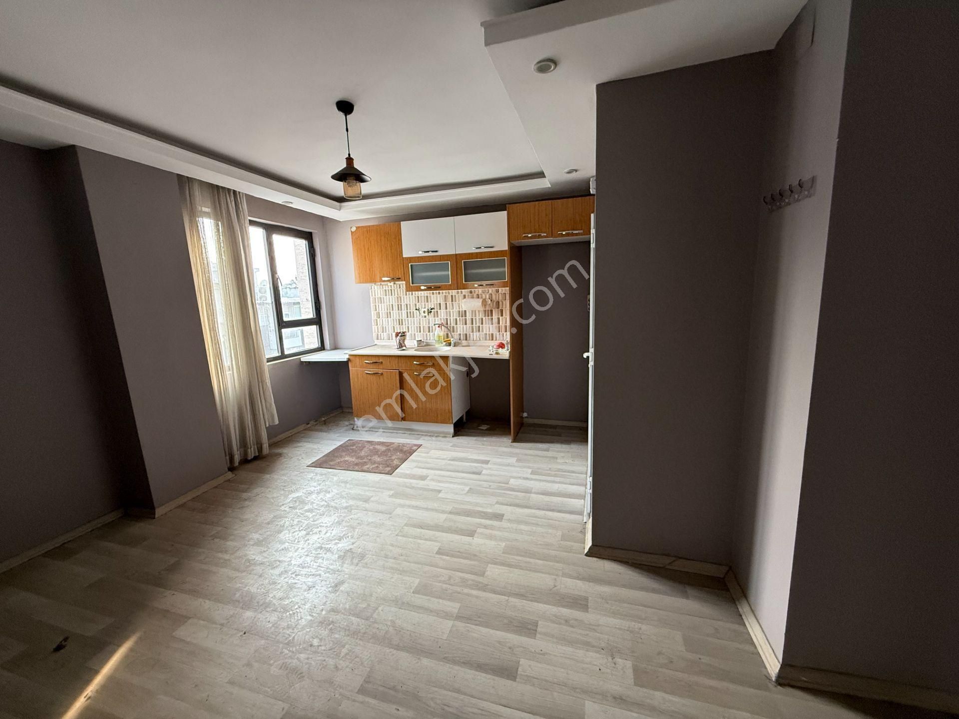 Çarşı Merkez'de Kotçu Münir Karşısı 1+1 Satılık Ofis İşyeri - Görsel 8