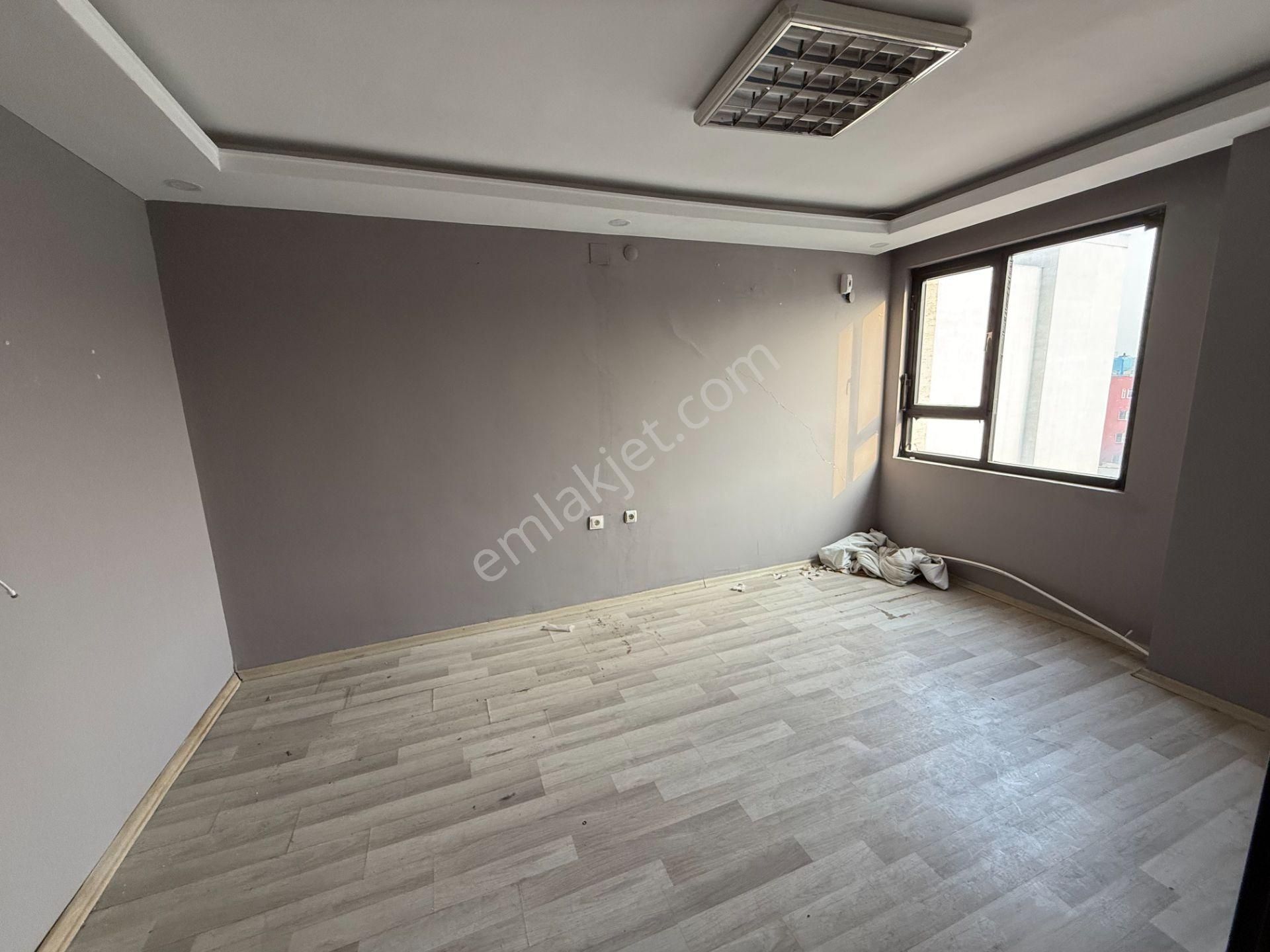 Çarşı Merkez'de Kotçu Münir Karşısı 1+1 Satılık Ofis İşyeri - Görsel 12