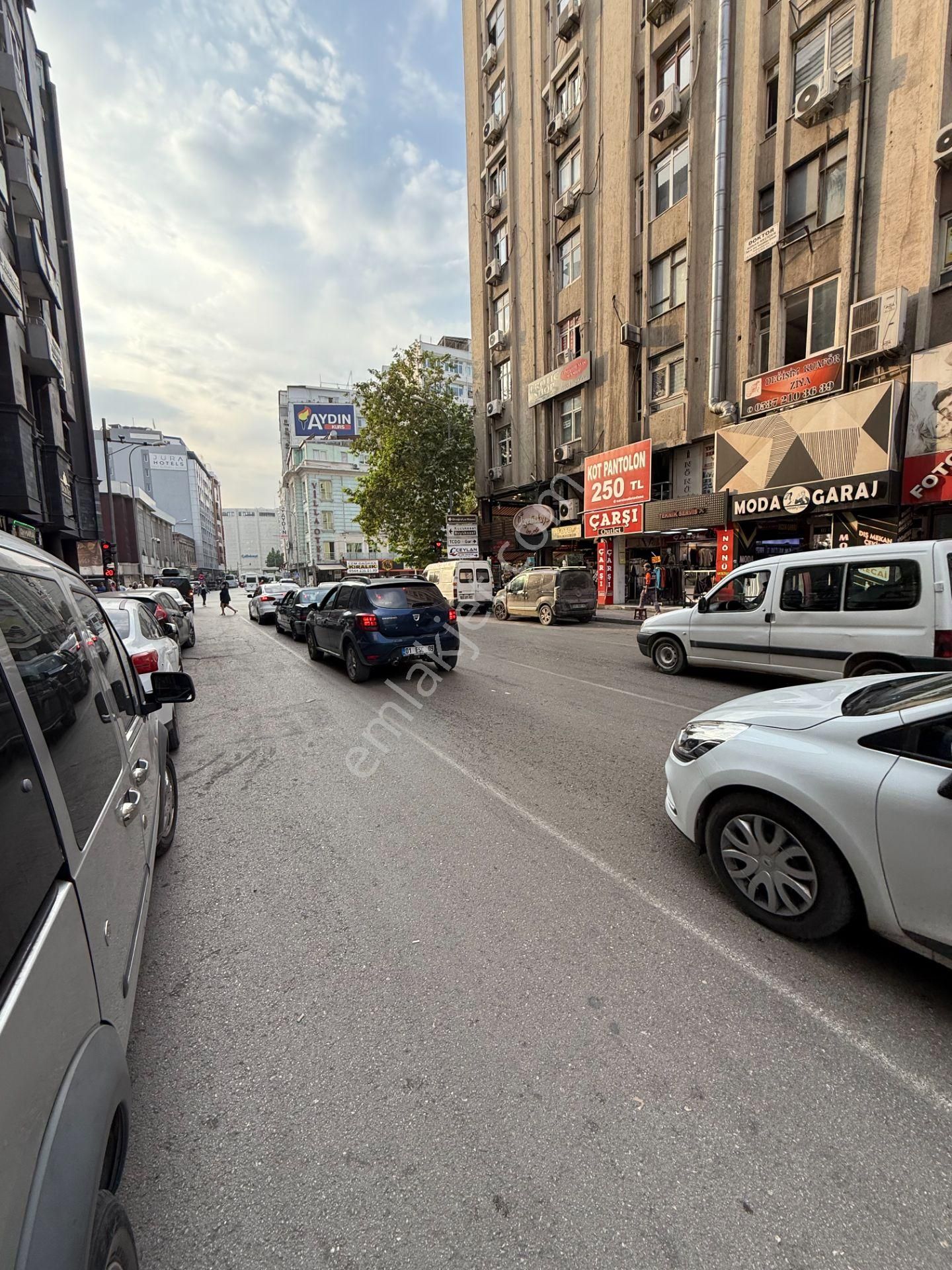 Çarşı Merkez'de Kotçu Münir Karşısı 1+1 Satılık Ofis İşyeri - Görsel 2