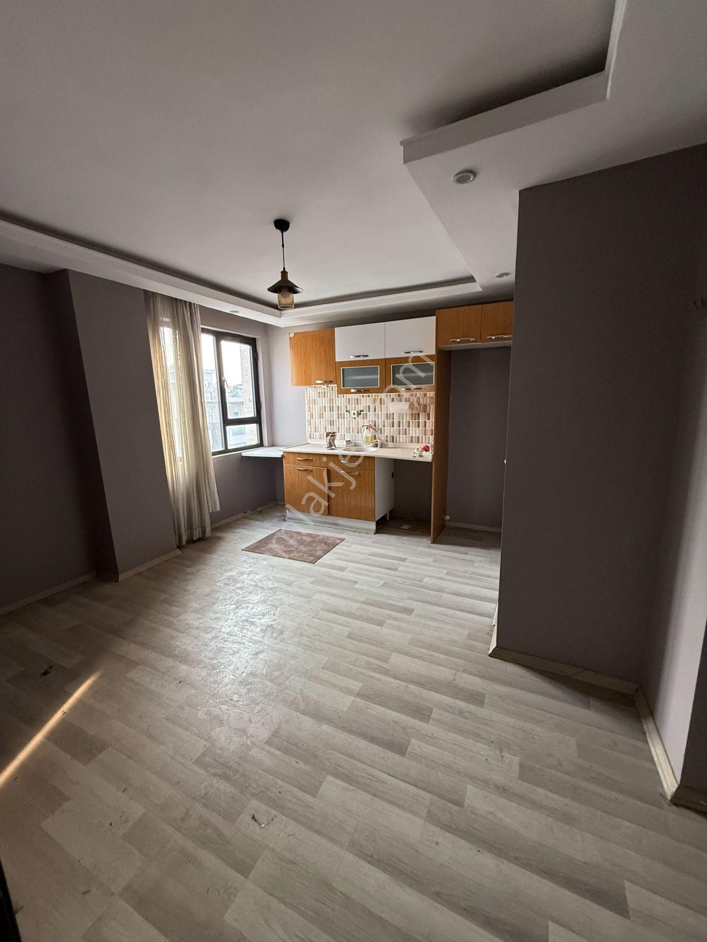 Çarşı Merkez'de Kotçu Münir Karşısı 1+1 Satılık Ofis İşyeri - Görsel 9