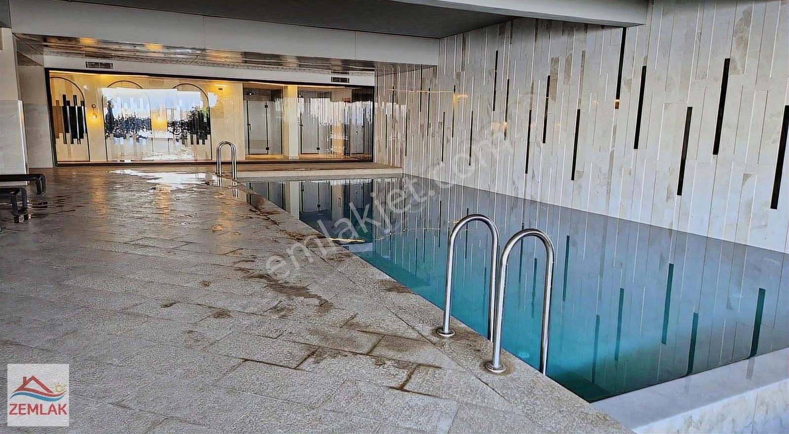 Asarlık'ta Denize Sıfır Özel Plajlı Sitede Bahçe Katı Rezidans - Görsel 13