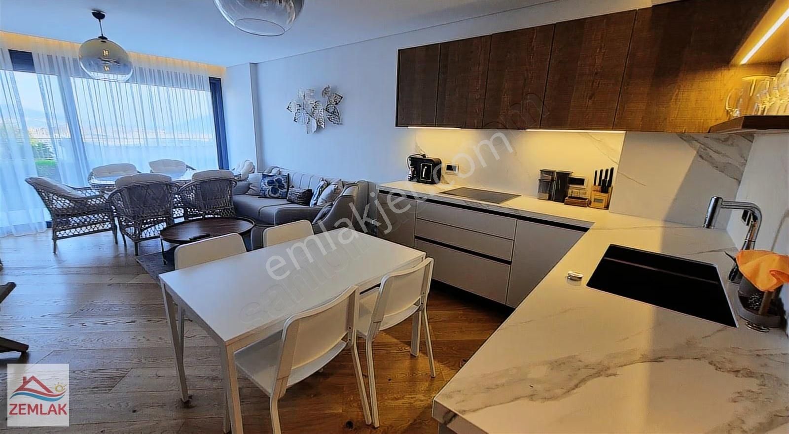 Asarlık'ta Denize Sıfır Özel Plajlı Sitede Bahçe Katı Rezidans - Görsel 4