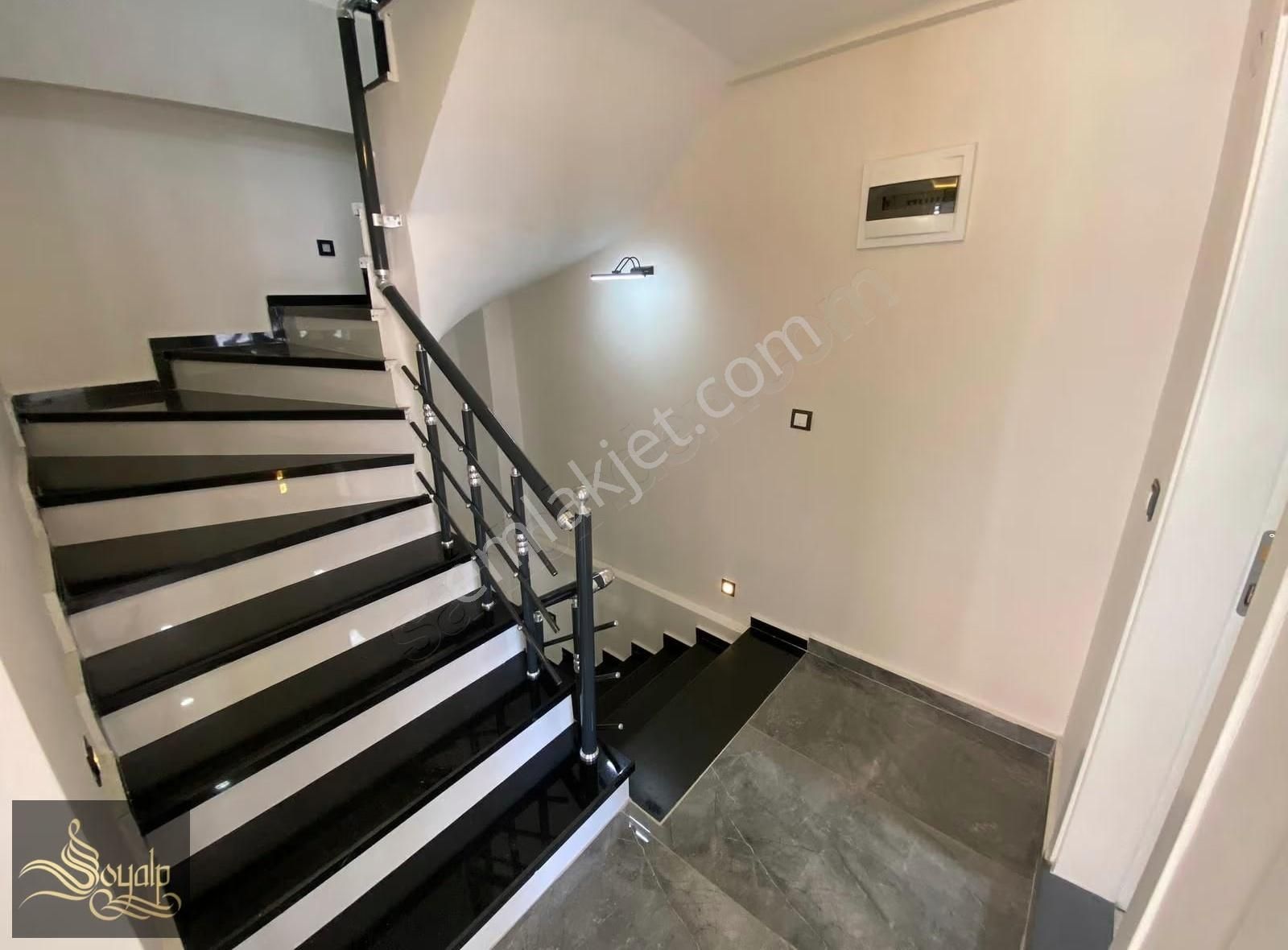 Didimde Stadyum Arkasında 3+1 Müstakil Havuzlu Satılık Villa - Görsel 4