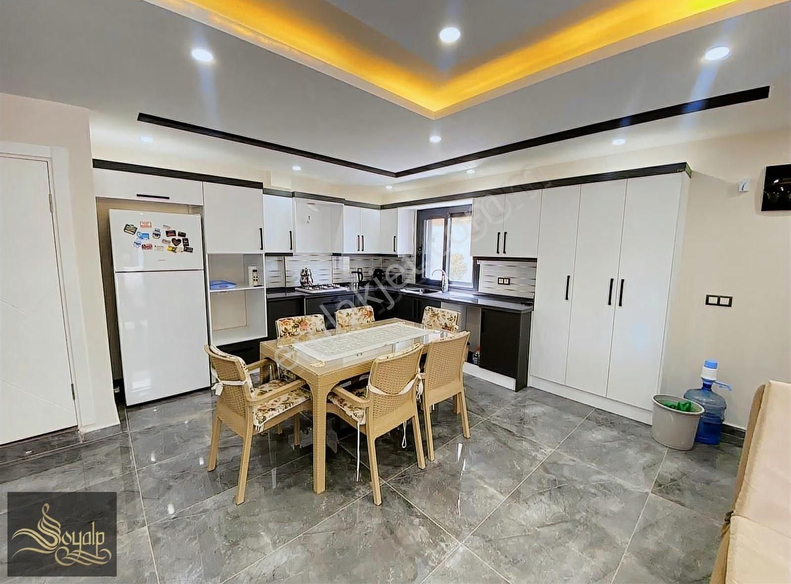 Didimde Stadyum Arkasında 3+1 Müstakil Havuzlu Satılık Villa - Görsel 18