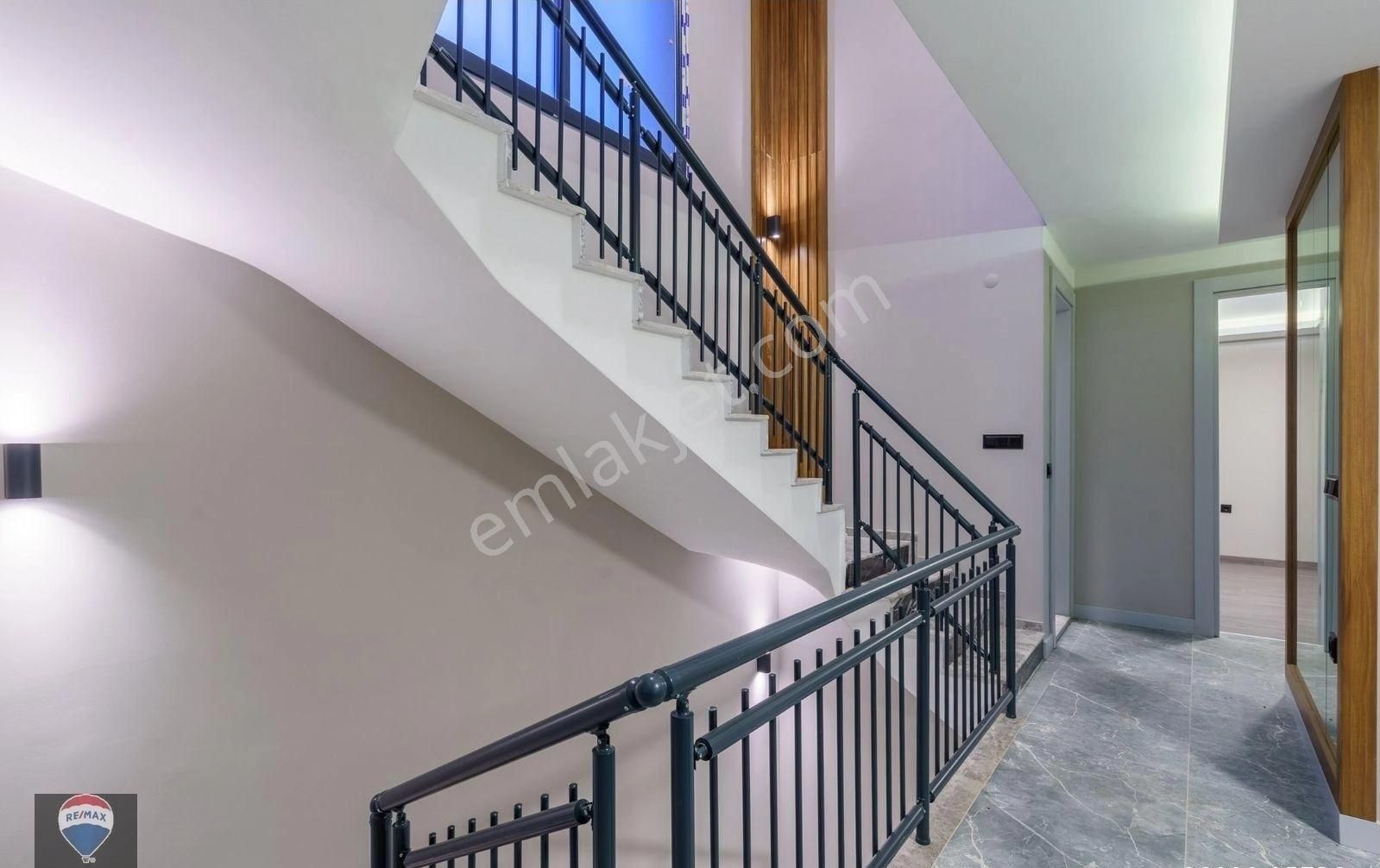 Kuşadası Karaova’da Site İçınde Tek Müstakil Özel Havuzlu Lüks 6+1 Villa - Görsel 13