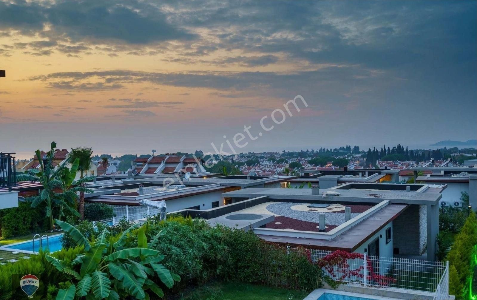 Kuşadası Karaova’da Site İçınde Tek Müstakil Özel Havuzlu Lüks 6+1 Villa - Görsel 22