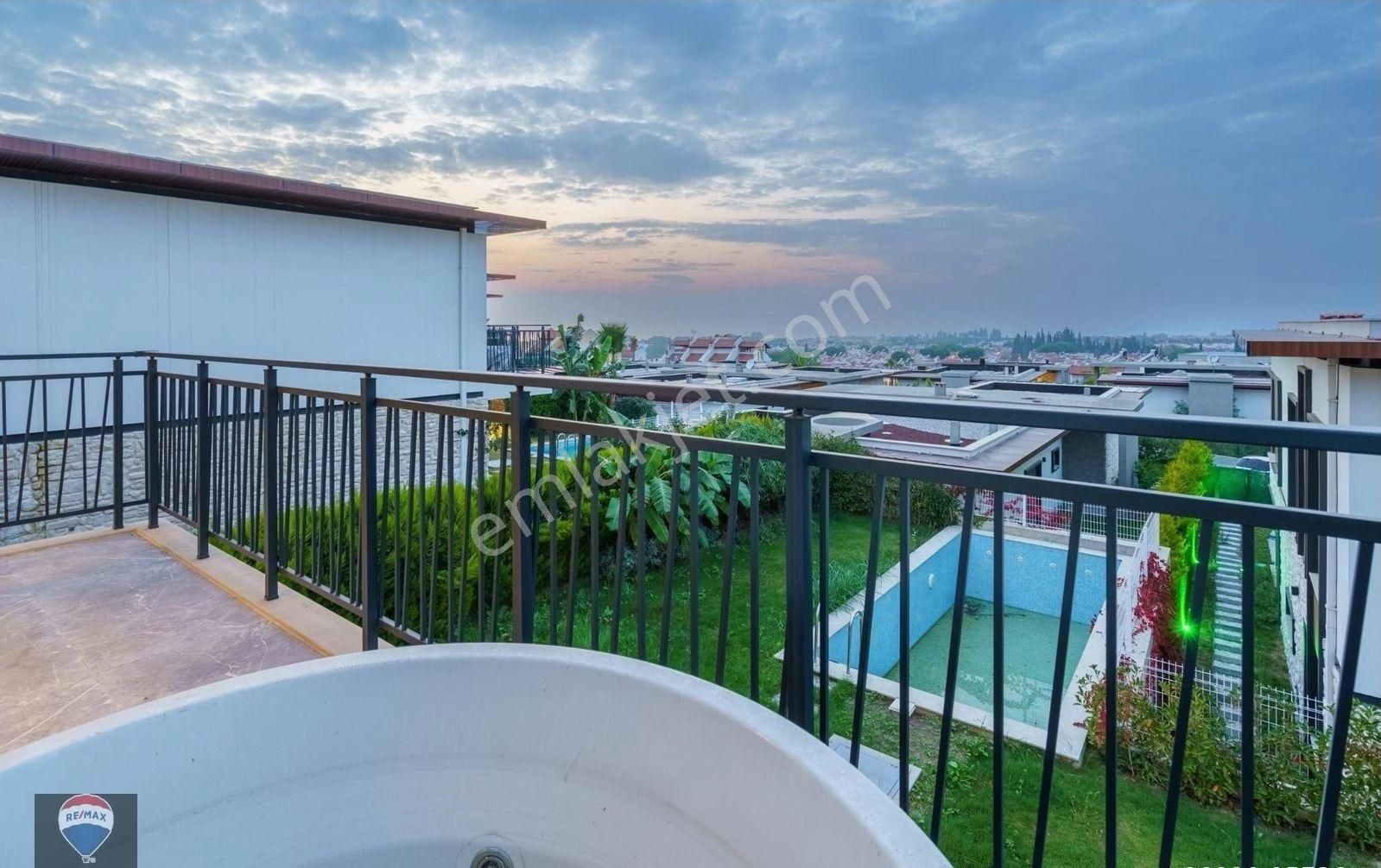 Kuşadası Karaova’da Site İçınde Tek Müstakil Özel Havuzlu Lüks 6+1 Villa - Görsel 15