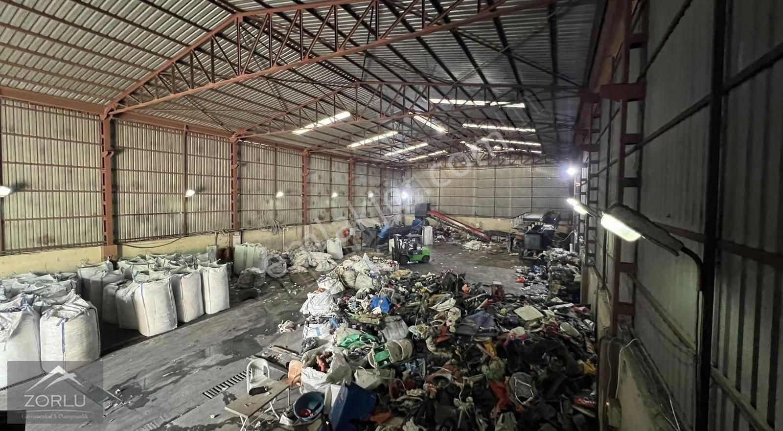 Zorlu'dan Aktif Çalışan Geridönüşüm Plastik Kırma Fabrikası - Görsel 6