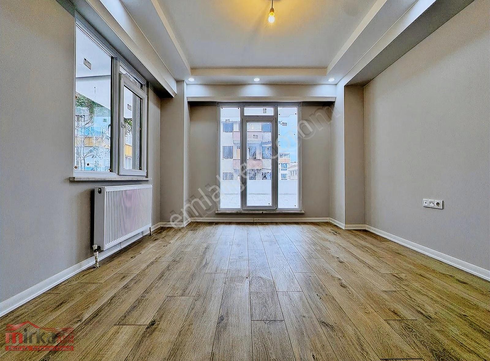 Beylikdüzü Yakuplu Da Sıfır Satılık 2+1 Geniş Teraslı Daire