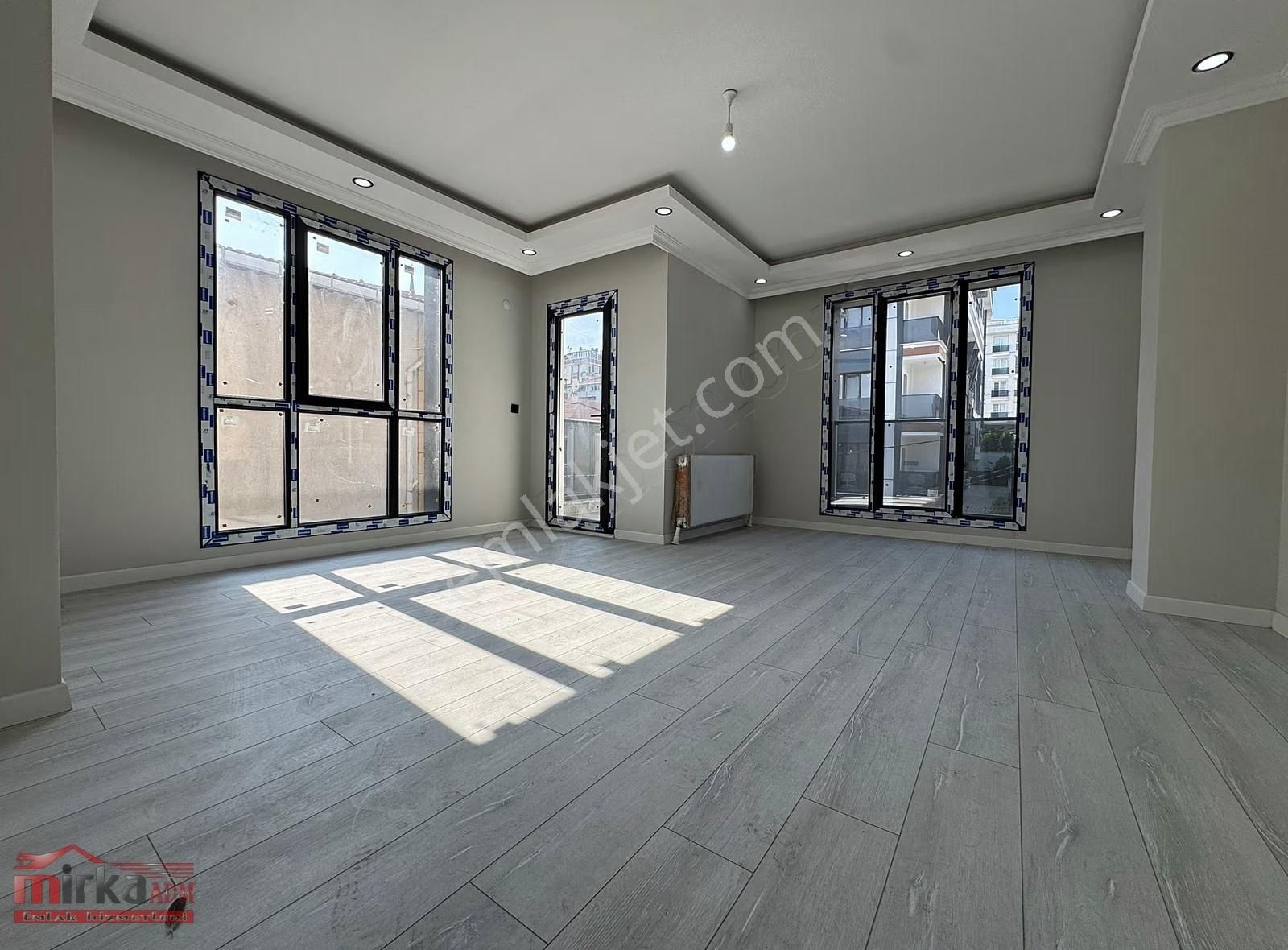 Beylikdüzü Yakuplu Da 2+1 Satılık Ön Cephe Metrobüse Yürüme 15dk - Görsel 2