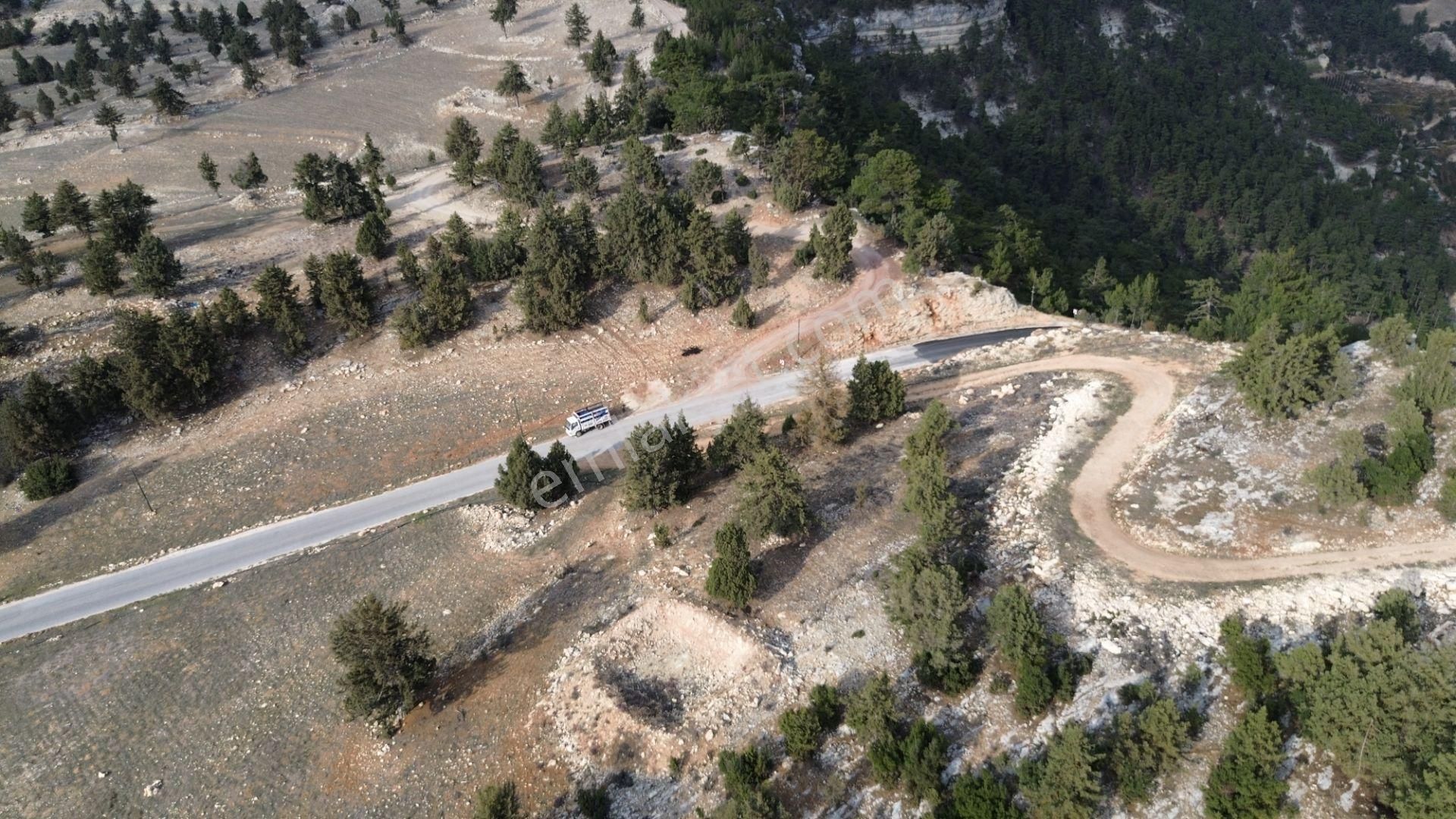 Avgadıya 3 Dk Uzaklıkta Harika Manzaraya Sahip 1.700 M2 Satılık Tarla - Görsel 11