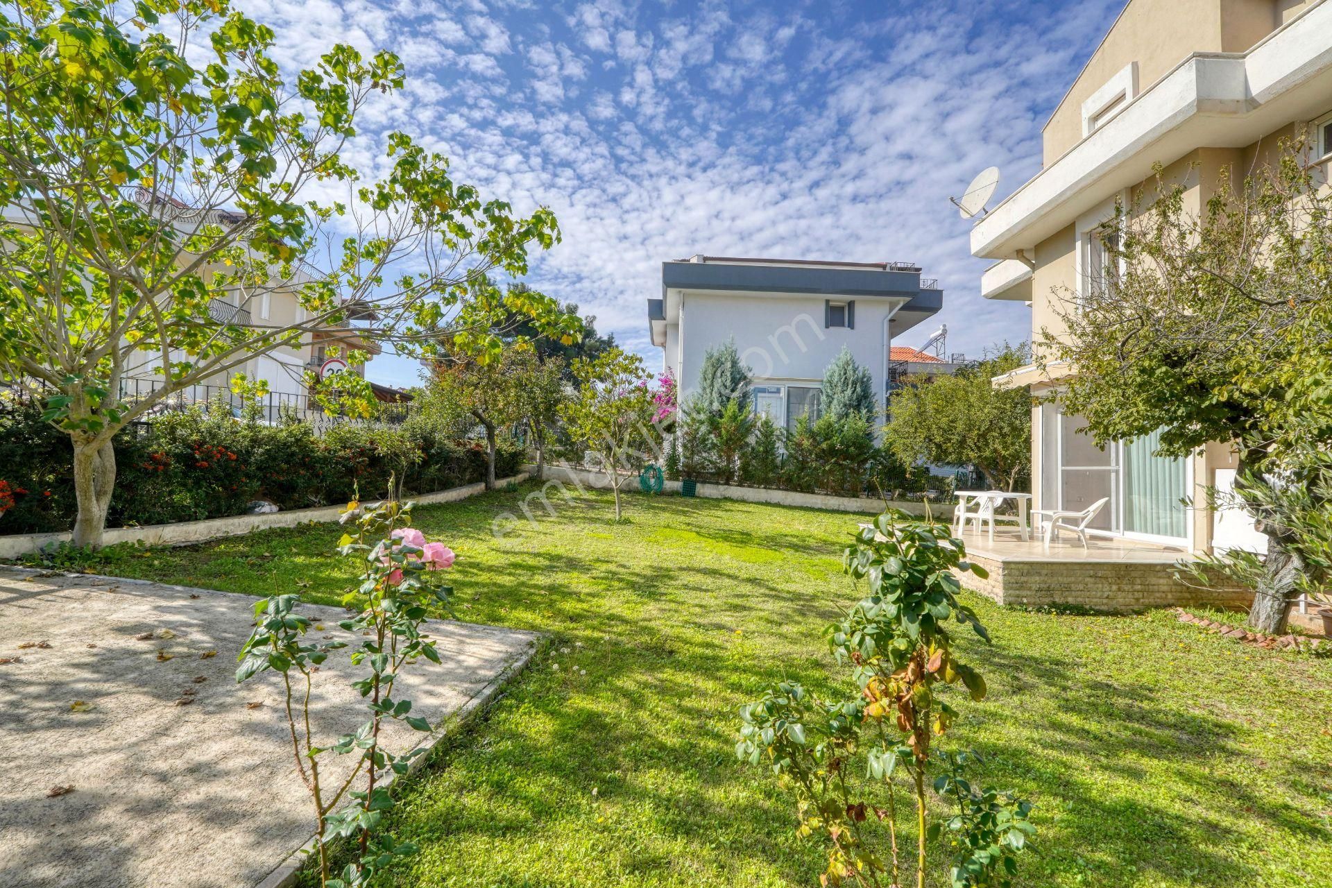 Torasan'da 481 M2 Arsa Payı Site İçinde Tam Müstakil Villa - Görsel 3