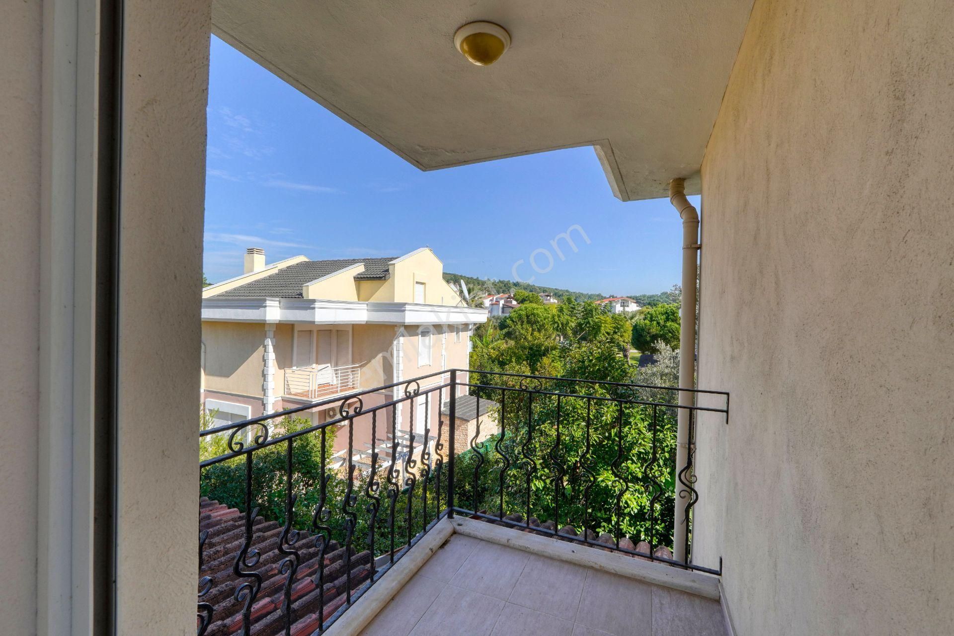 Torasan'da 481 M2 Arsa Payı Site İçinde Tam Müstakil Villa - Görsel 17