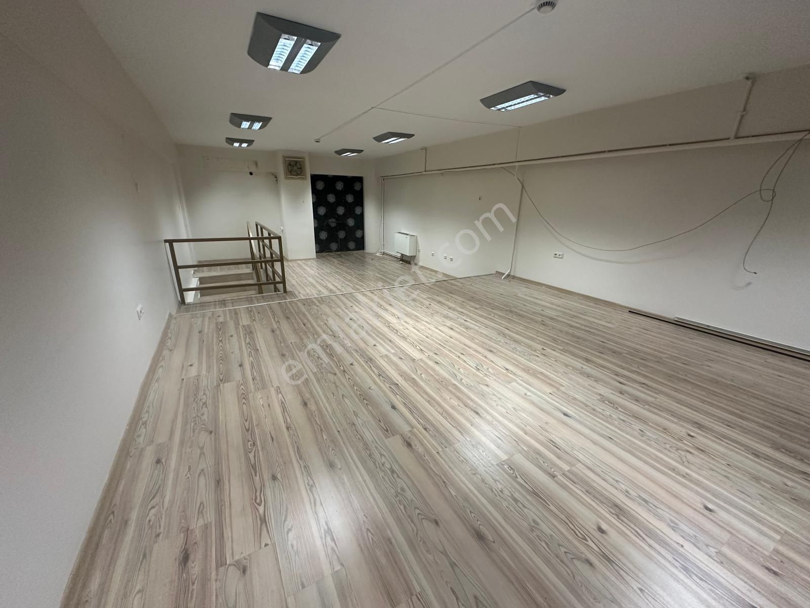 Em-of Emlak'tan Yükleme Katında 150 M2 Yapılı Kiralık İş Yeri - Görsel 9