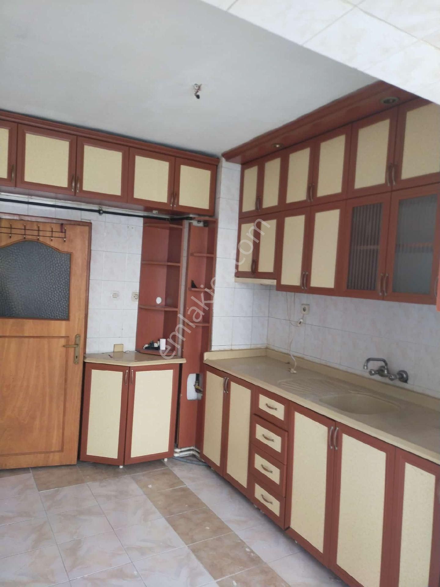 Maraşal Çakmak Mah 3+1 Ara Katta Sancak Sk