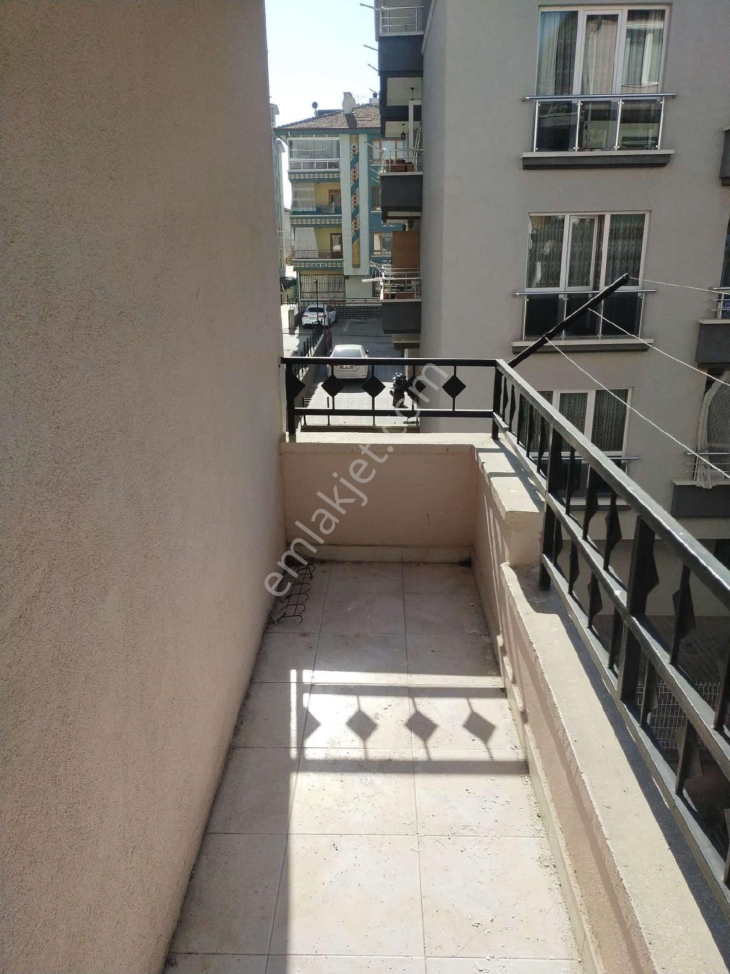 Maraşal Çakmak Mah 3+1 Ara Katta Sancak Sk - Görsel 3