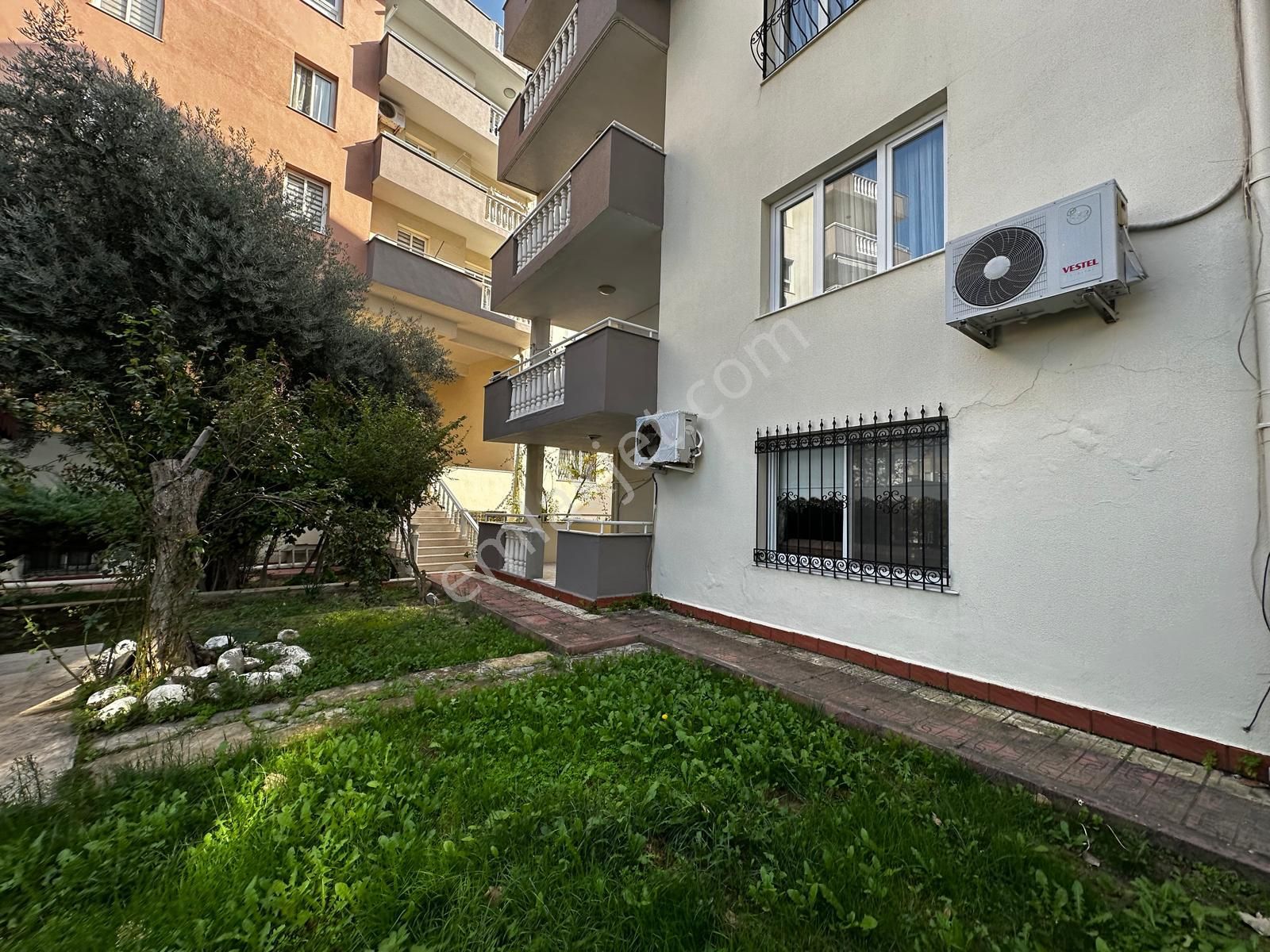 Kuşadası Ege Mah Havuzlu Sitede 3+1 Yüksek Giriş - Görsel 20