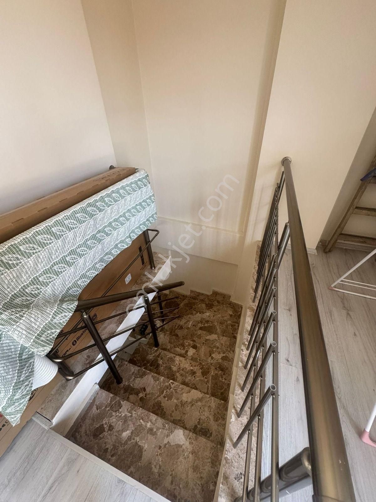 İzmir Bayar Gayrimenkul'den Şirinyer'in Merkezinde Acil Satılık Dubleks Daire - Görsel 10