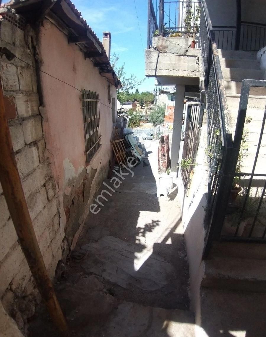 İzmir Konak Gültepe/murat Mahallesi/nde/bahçeli/teraslı/müstakil Ev - Görsel 4