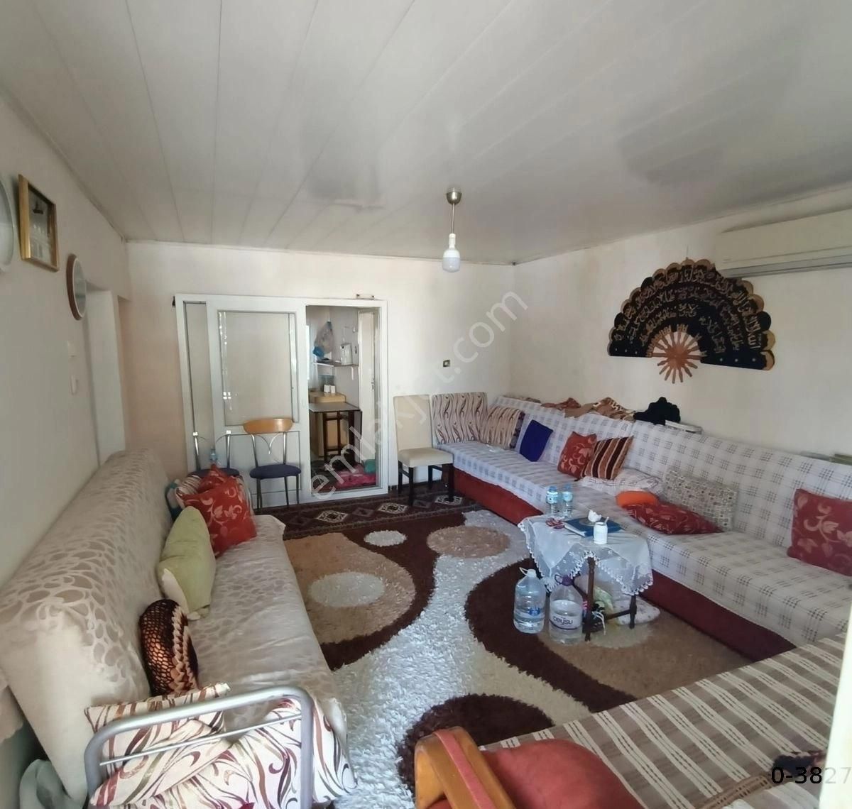 İzmir Buca Ufufk Mahallesinde//meydanyakını.tekkatlı Numarataşları Ayrı Hisse Tapulu Müstakil Ev - Görsel 11