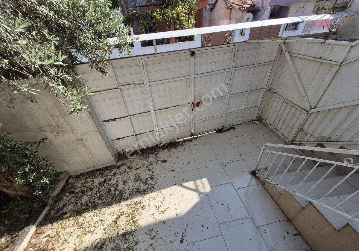 İzmir Konak Gürçeşme İsmetpaşa Mahallesinde/2+1aakat//denizmanzaralı//bahçeli Daire - Görsel 13