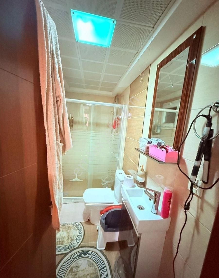 İzmir Buca Laleli Mahallesinde//konak Tünel Çıkışı//halkbankasına&izbana5dk/12yılık/160m2/3+1bahçeli - Görsel 4