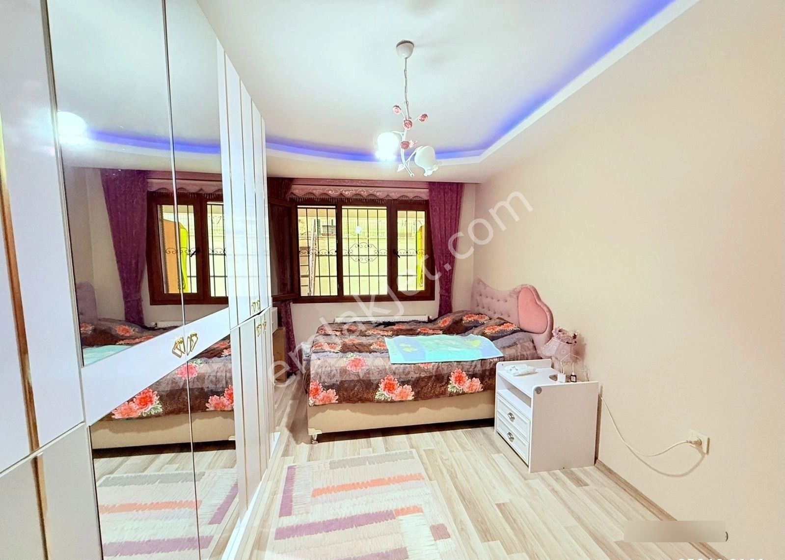 İzmir Buca Laleli Mahallesinde//konak Tünel Çıkışı//halkbankasına&izbana5dk/12yılık/160m2/3+1bahçeli - Görsel 10