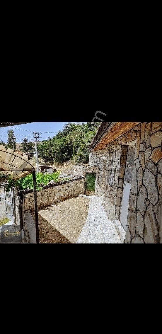 İzmir Bornova Sarnıç Köyünde.bornova Tünellerin Üsttarafında Sarnıç Köy İçinde//256m2 Bahçeli Ev - Görsel 17