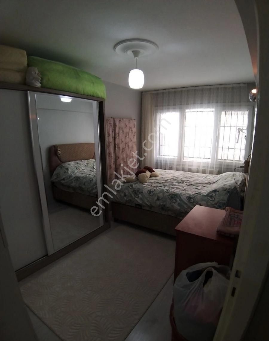 Buca Laleli Mahallesinde//izbana-bankalara-çarşıya 10dk Mesafede//zeminkat//bahçeli 3+1/daire - Görsel 22