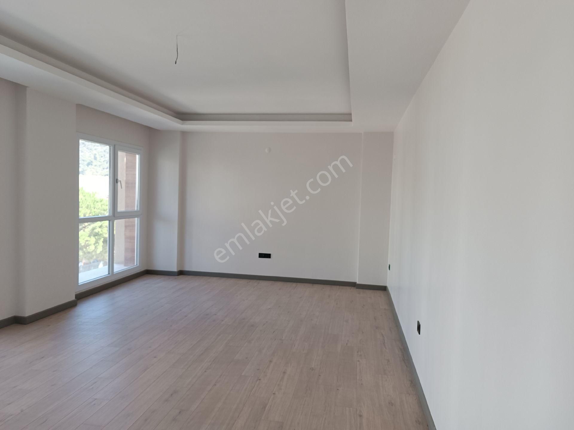 Kuşadası Merkezde Satılık 3+1 Sıfır Daire - Görsel 13