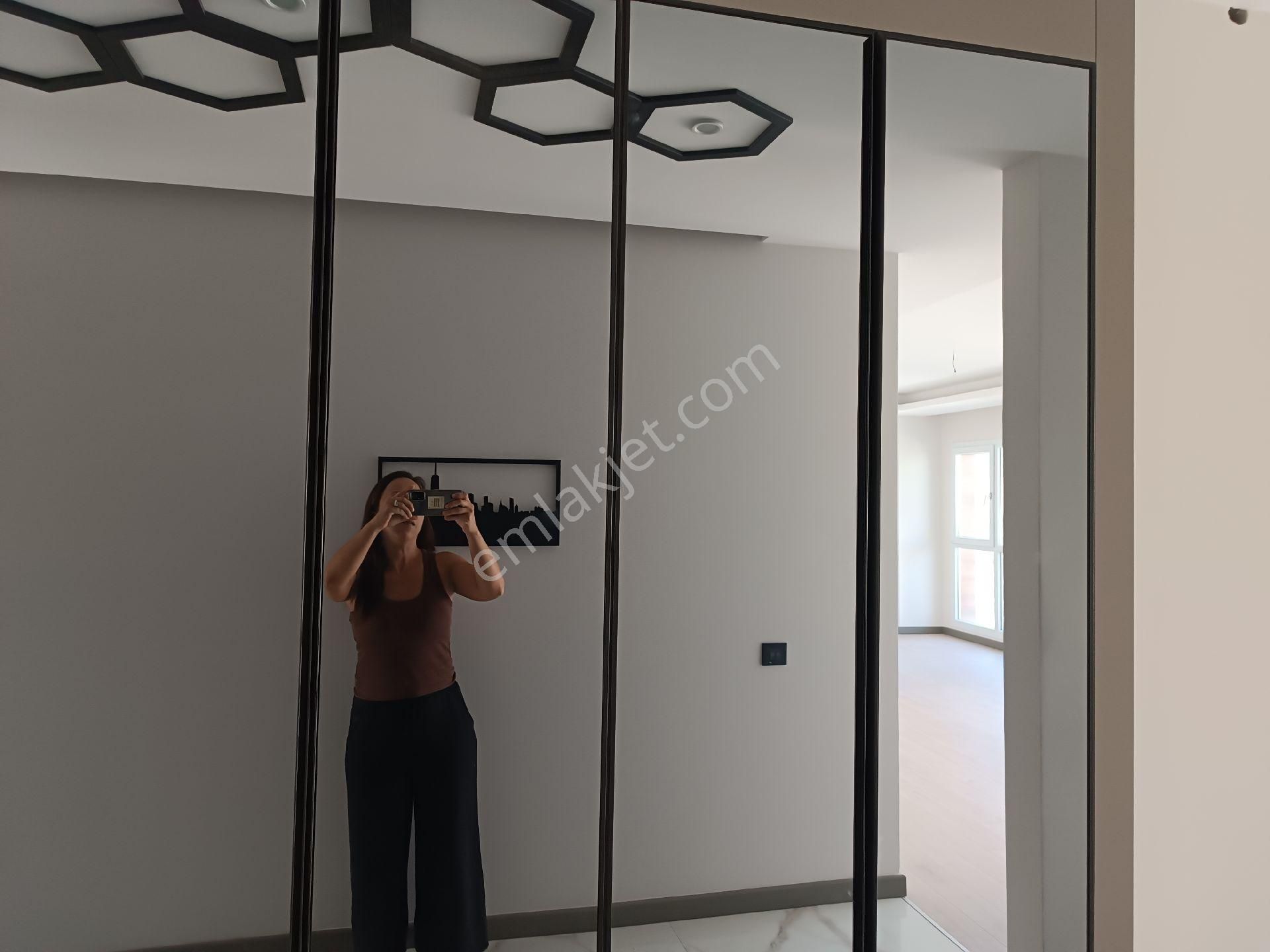 Kuşadası Merkezde Satılık 3+1 Sıfır Daire - Görsel 12