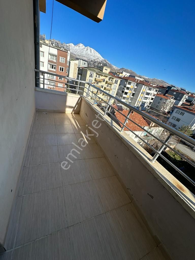 Öz Gaye Emlaktan Develi Yeni Mahalle Elbiz Caddesinde Satılık Dubleks Daire - Görsel 19