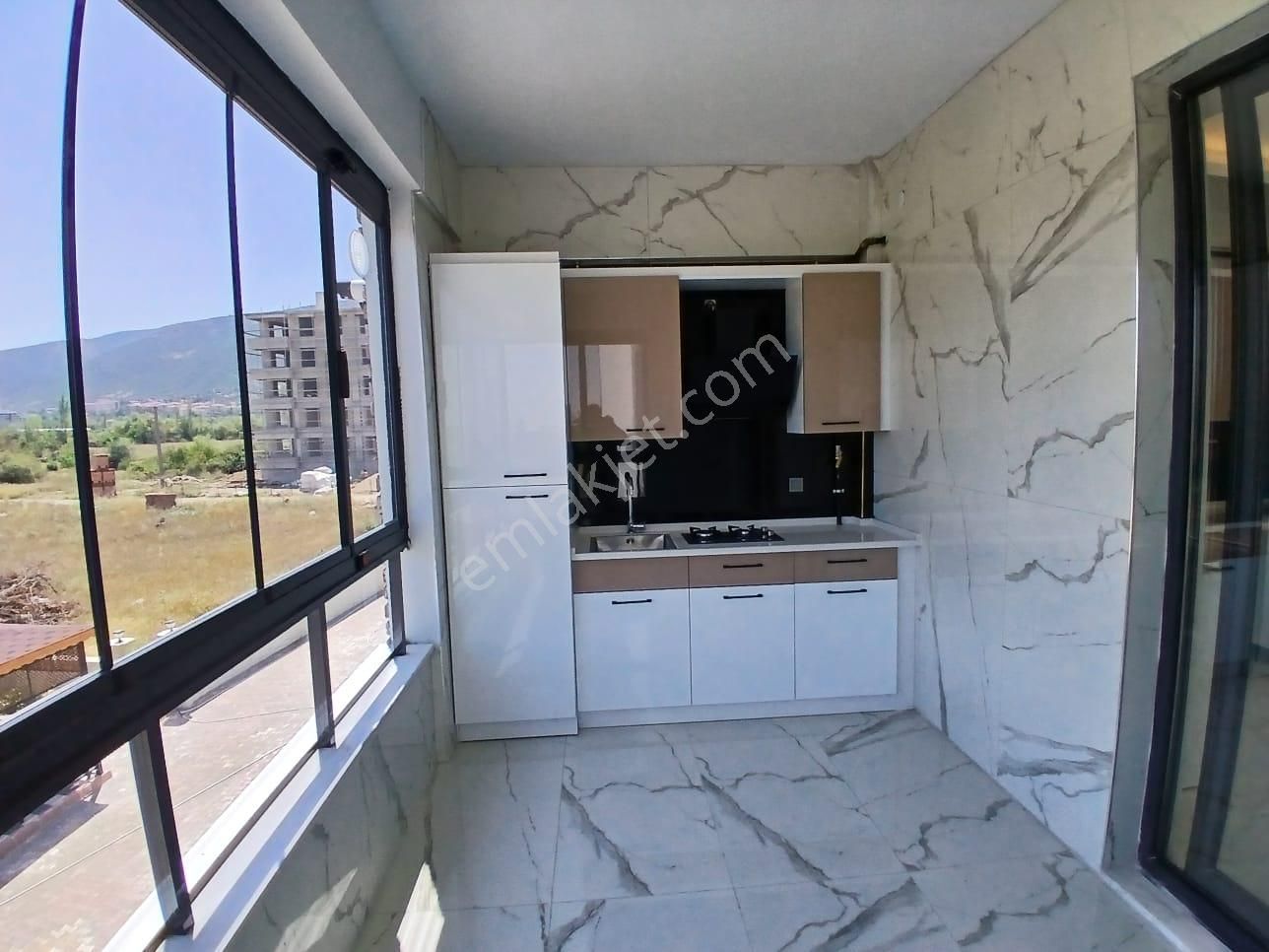 Akçay Emlak'tan Akşehir Gazi Mahallesinde Satılık Lüks 3+1 Daire - Görsel 7