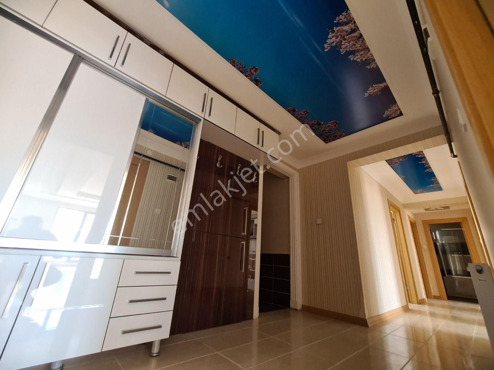 Seval Cd. Üzeri Manzaralı Sitede Teras Balkonlu Fırsat 3+1 Daire - Görsel 31