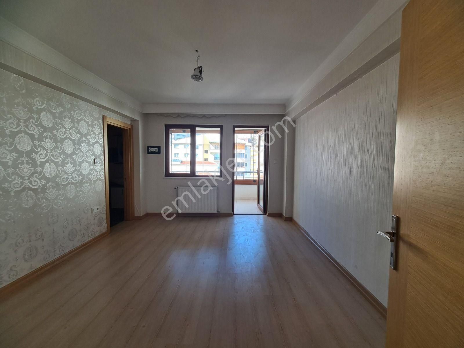 Seval Cd. Üzeri Manzaralı Sitede Teras Balkonlu Fırsat 3+1 Daire - Görsel 25