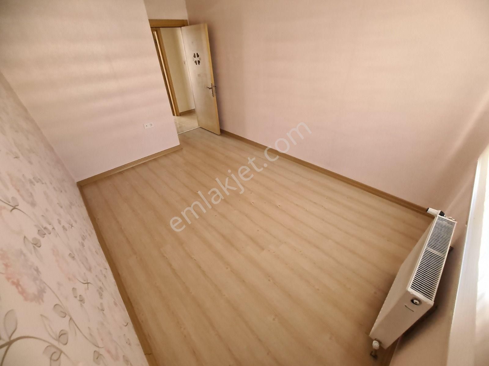 Seval Cd. Üzeri Manzaralı Sitede Teras Balkonlu Fırsat 3+1 Daire - Görsel 22